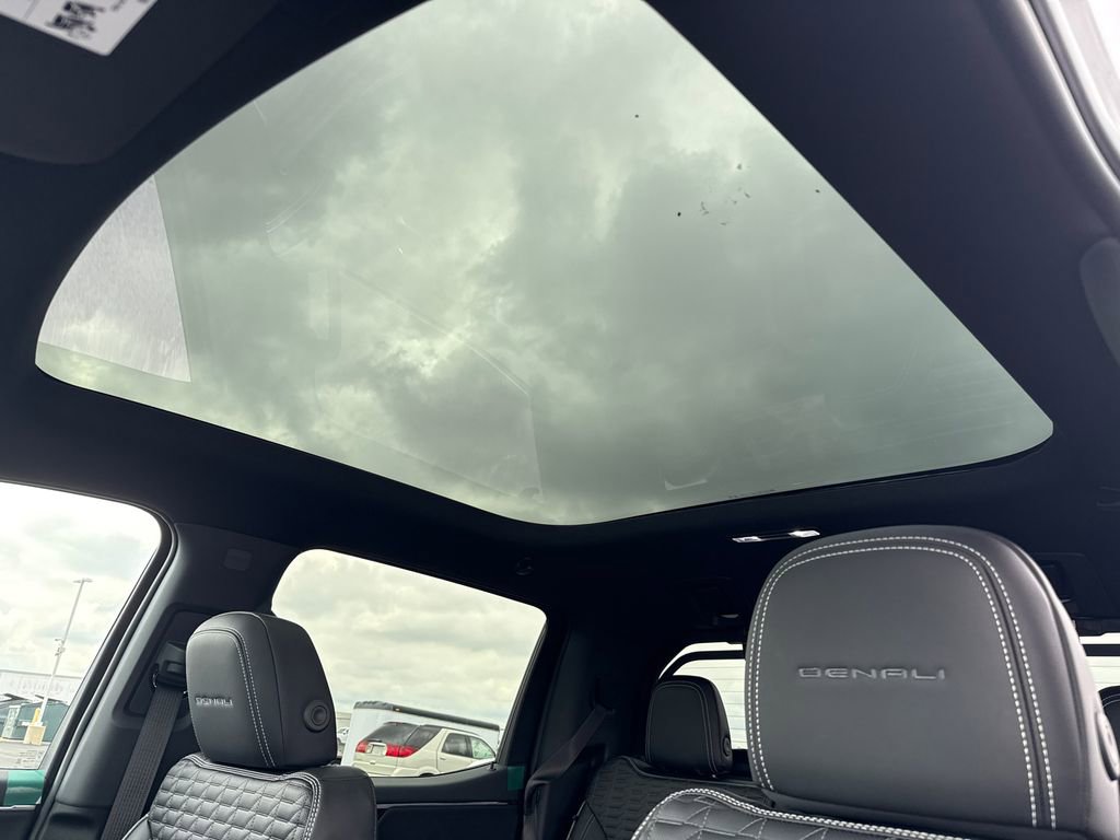 New 2025 GMC Sierra EV Denali image 31