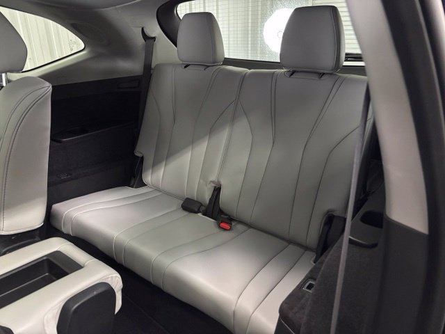 Used 2025 Acura MDX w/ Technology Package FWD image 28