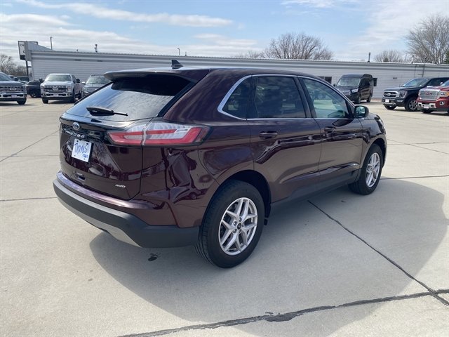 Used 2024 Ford Edge SEL w/ Convenience Package image 10