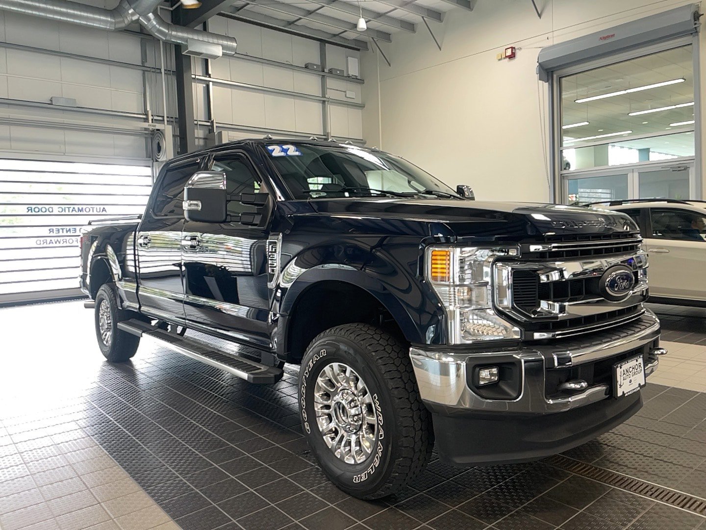 Used 2022 Ford F350 XLT w/ XLT Premium Package AWD/4WD image 1