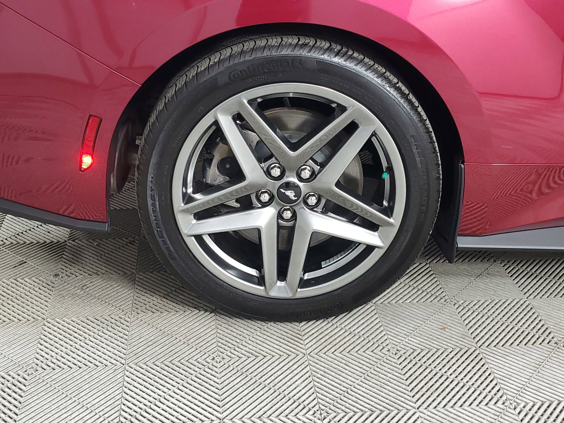 Used 2025 Ford Mustang GT Premium image 13