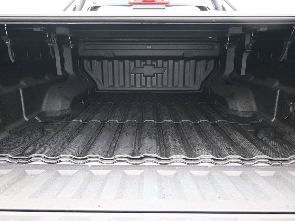 Used 2025 Chevrolet Colorado ZR2 w/ Technology Package AWD/4WD image 43