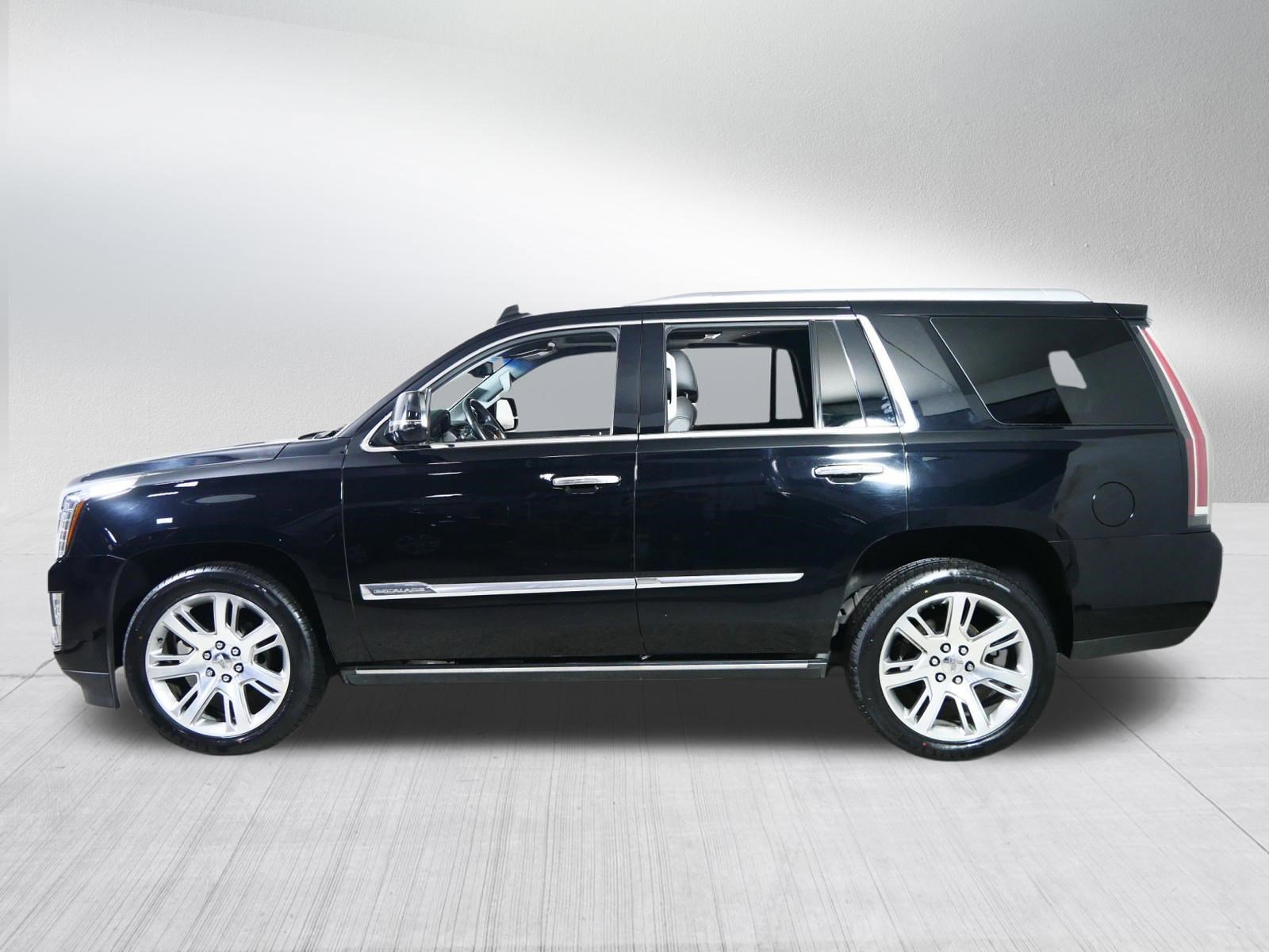 Used 2016 Cadillac Escalade Premium image 4