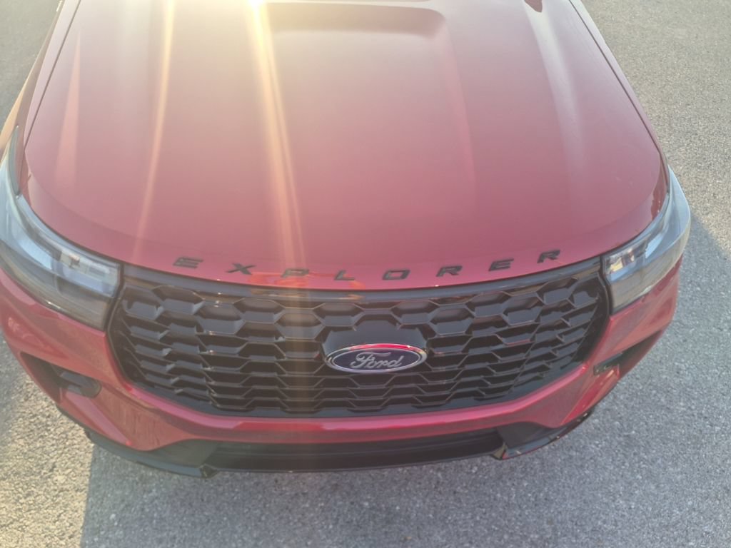 New 2026 Ford Explorer ST-Line w/ ST-Line Street Pack AWD/4WD image 23