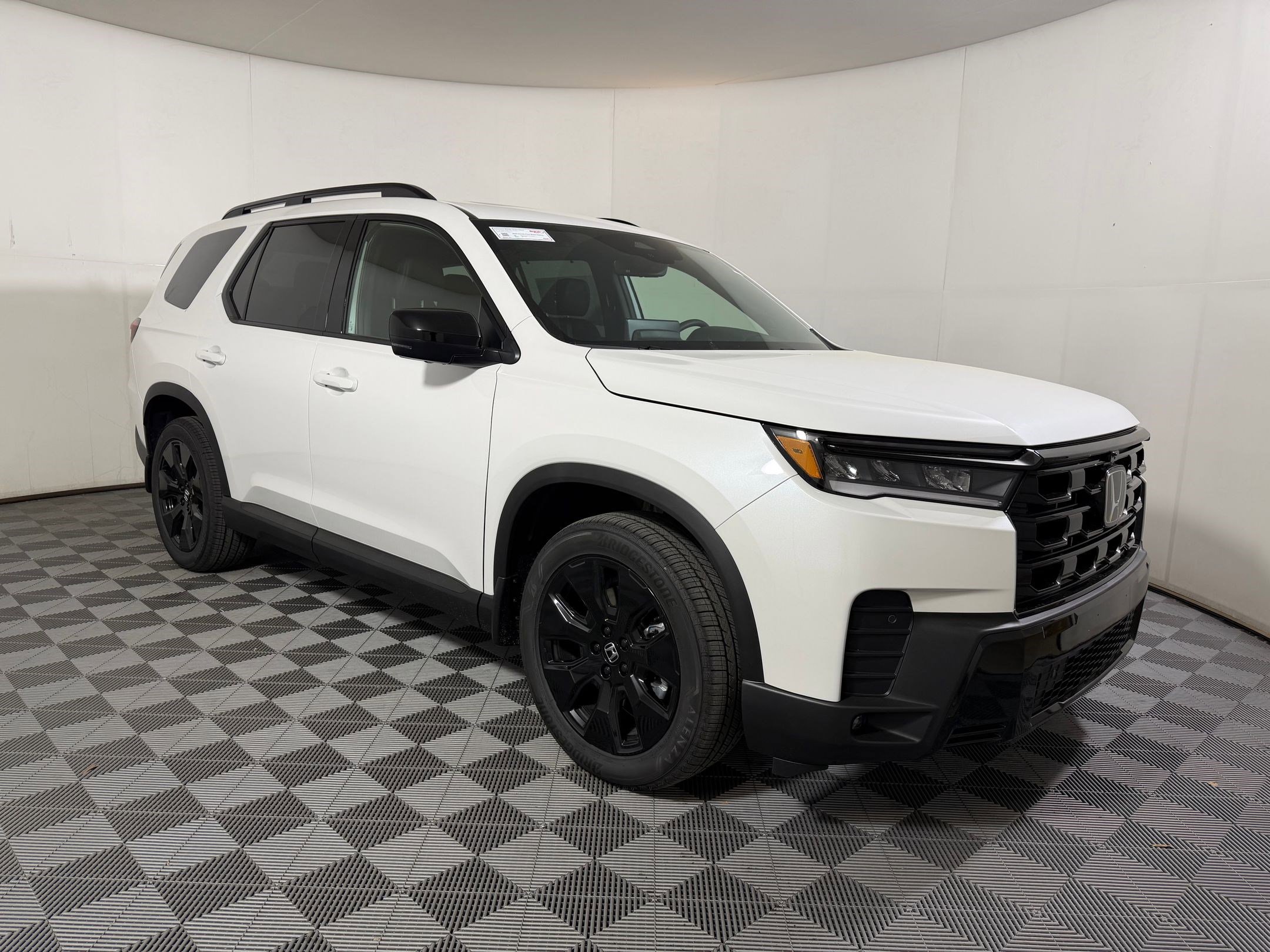 New 2026 Honda Pilot Black Edition image 6