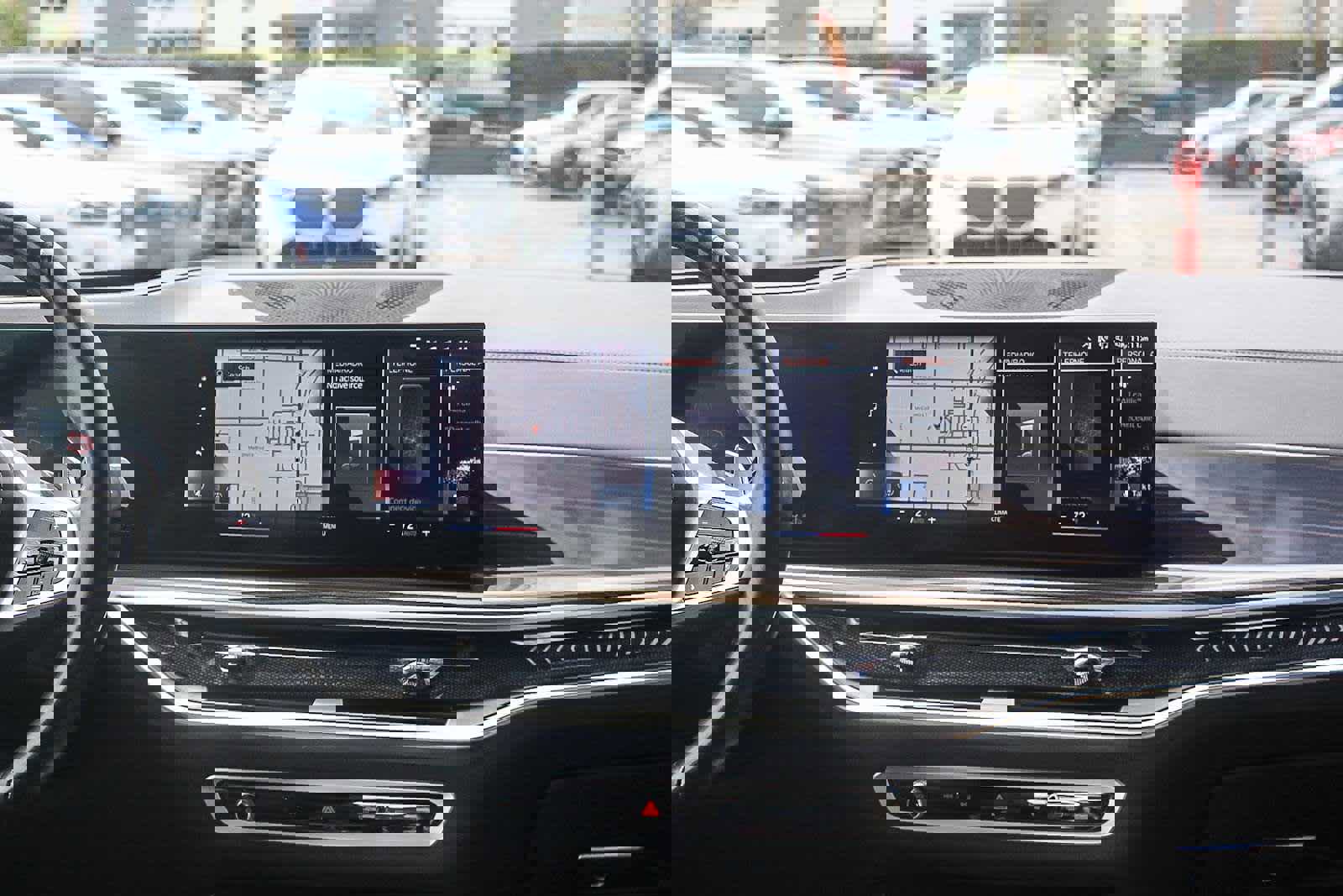 Used 2023 BMW X7 xDrive40i w/ M Sport Package image 13