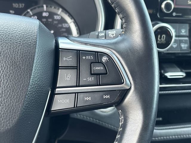 Used 2021 Toyota Highlander XSE image 25