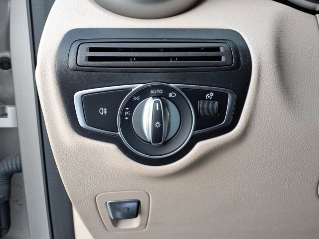 Certified 2022 Mercedes-Benz GLC 300 image 12