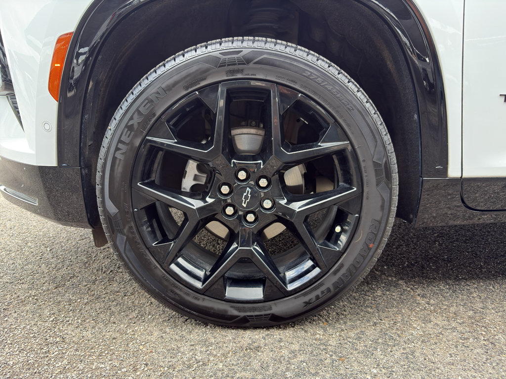 Used 2024 Chevrolet Traverse RS FWD image 10