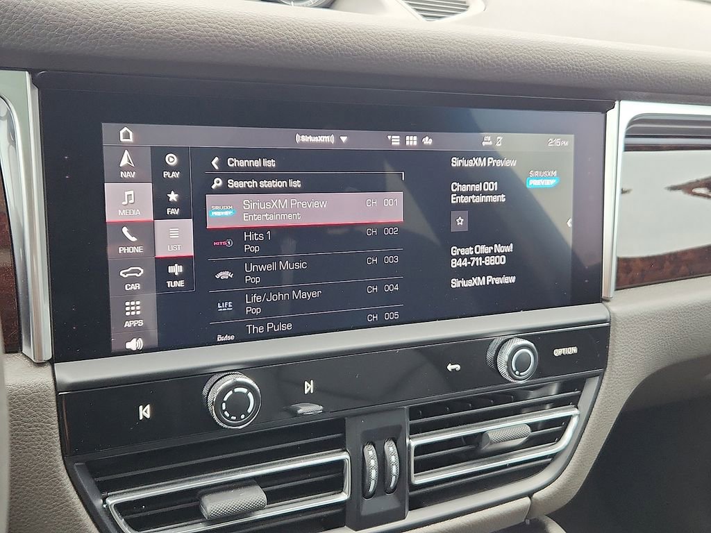 Certified 2023 Porsche Macan S image 19