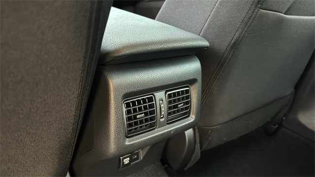 Used 2025 Toyota Camry LE image 20