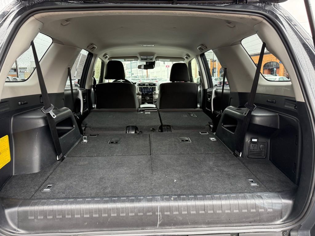Used 2024 Toyota 4Runner SR5 AWD/4WD image 8