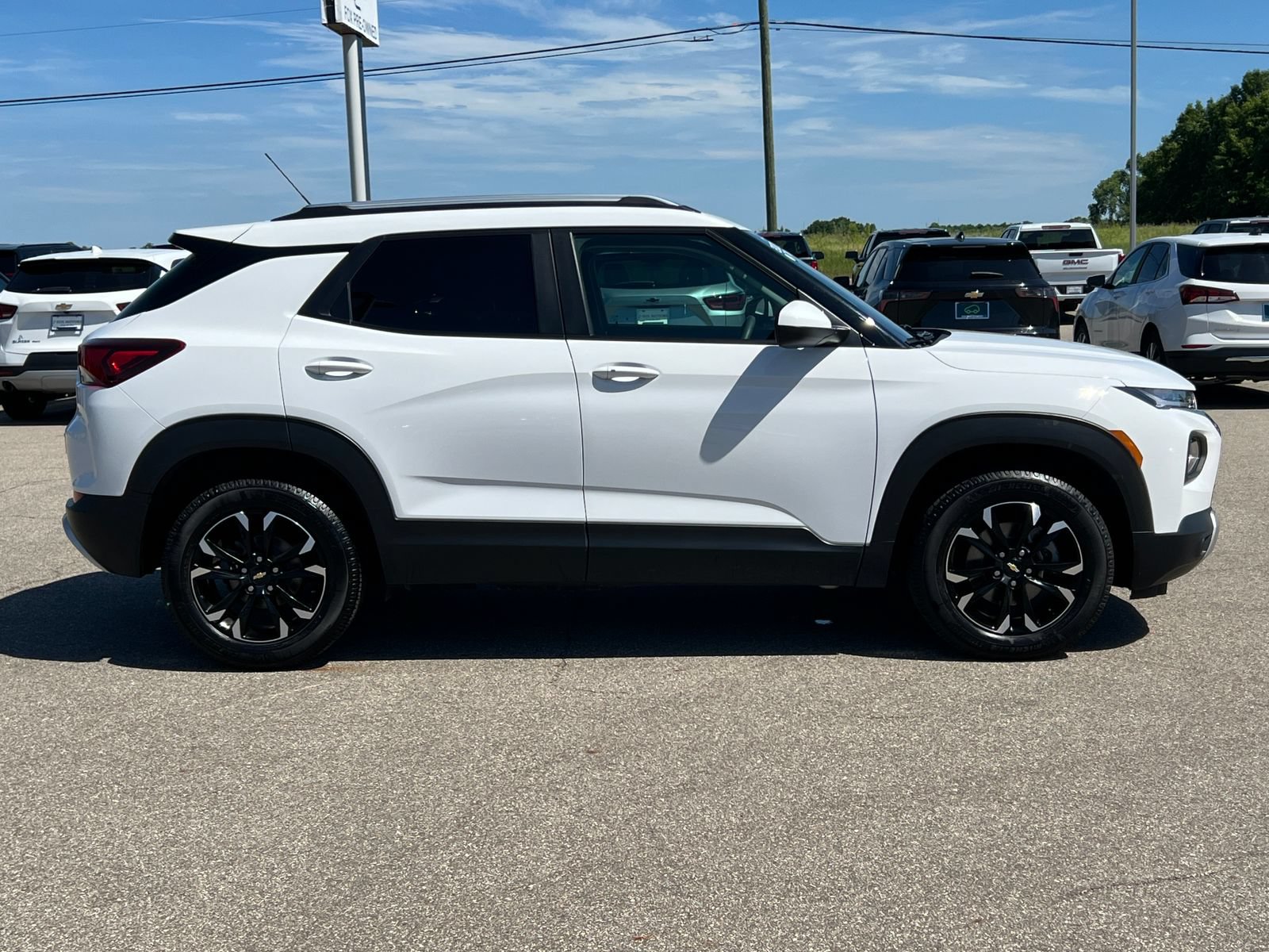 Certified 2023 Chevrolet TrailBlazer LT AWD/4WD image 43