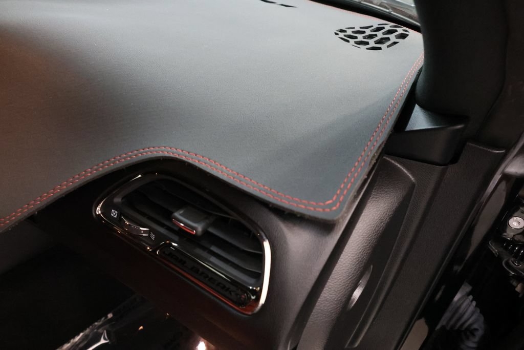 Used 2022 Dodge Challenger SRT Hellcat RWD image 72