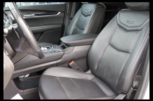 Used 2025 GMC Yukon XL Denali image 12