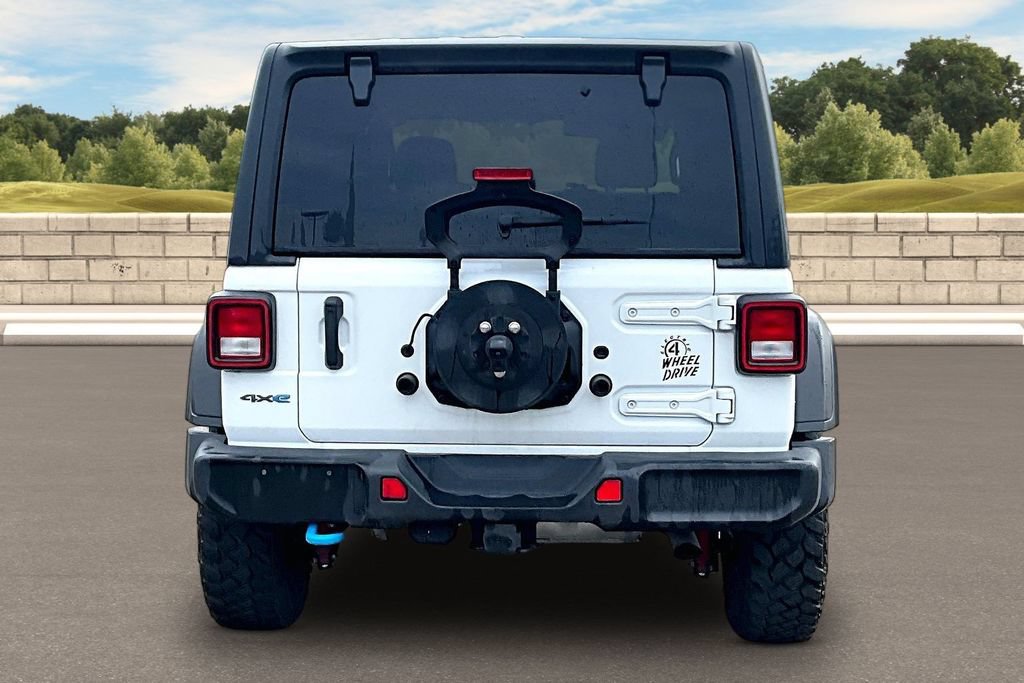Used 2023 Jeep Wrangler Unlimited w/ Cold Weather Group AWD/4WD image 4