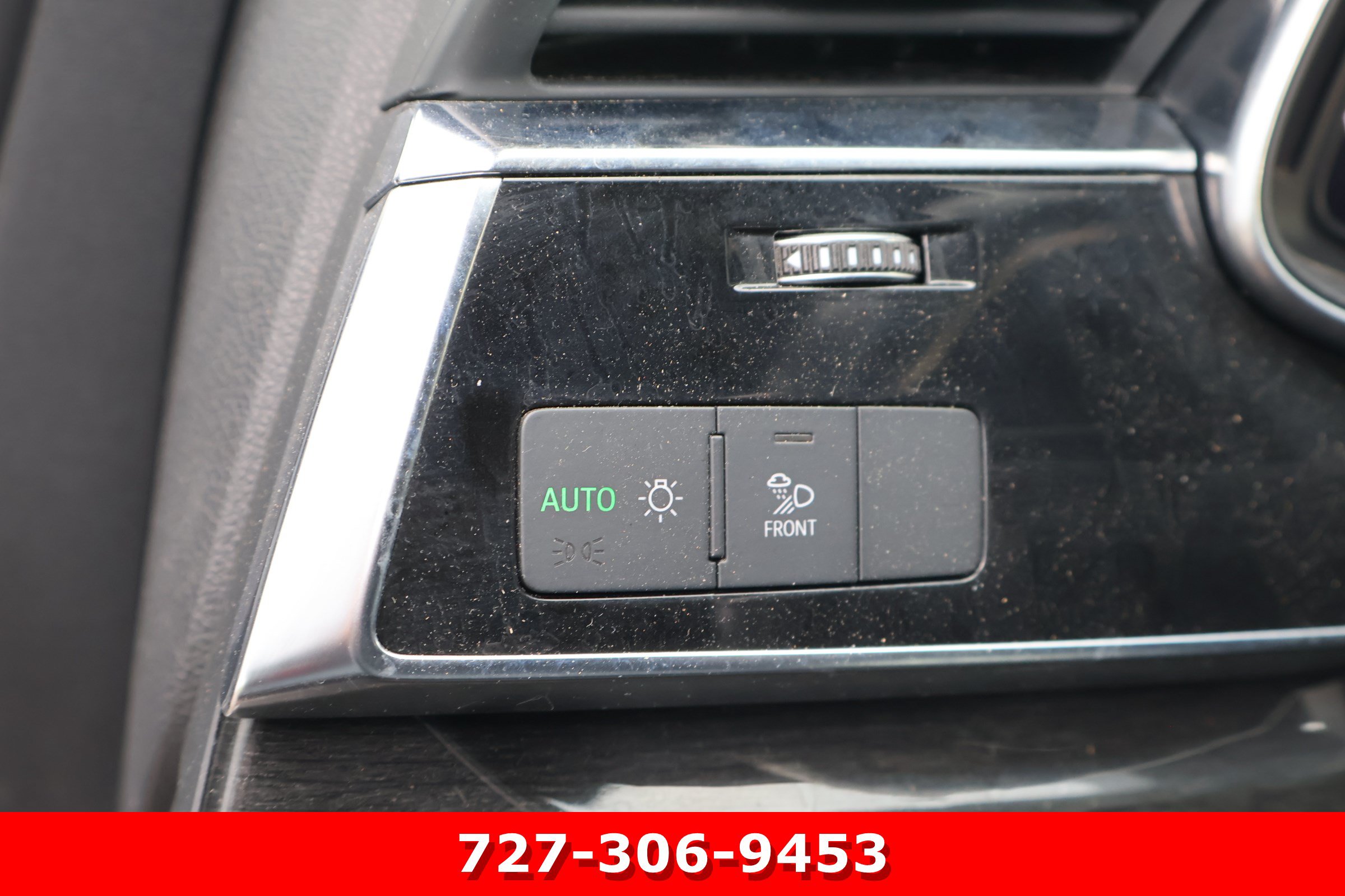 Used 2020 Audi Q8 Premium Plus AWD/4WD image 21