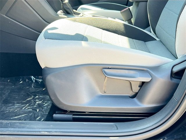 New 2025 Volkswagen Taos S image 18
