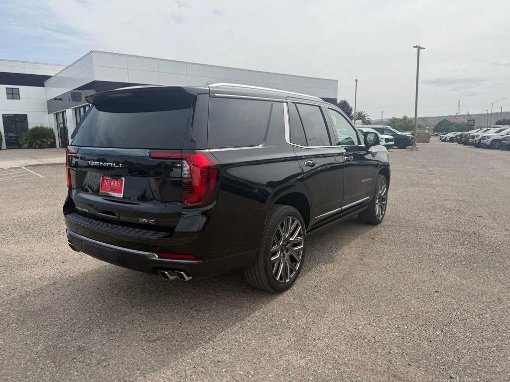 Used 2026 GMC Yukon Denali Ultimate w/ LPO, Floor Liner Package AWD/4WD image 5