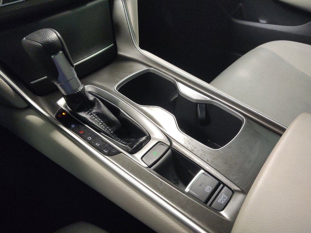 Used 2018 Honda Accord LX image 26