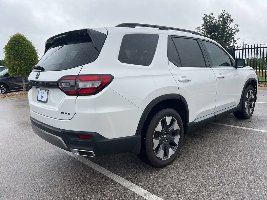 Certified 2026 Honda Pilot Elite image 4