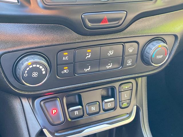 Used 2019 GMC Terrain SLE image 26