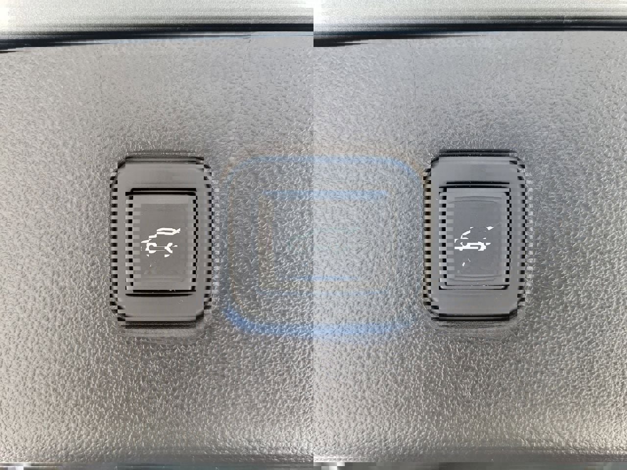 Used 2023 Chevrolet Blazer RS w/ Enhanced Convenience Package image 9