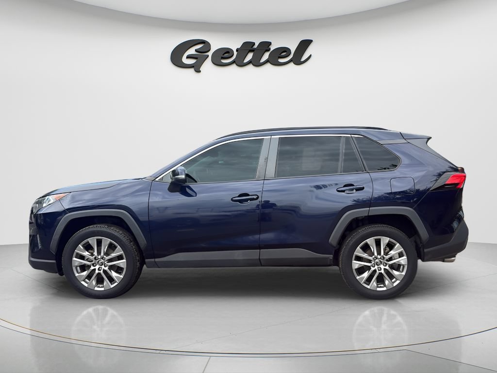 Used 2020 Toyota RAV4 XLE Premium AWD/4WD image 8