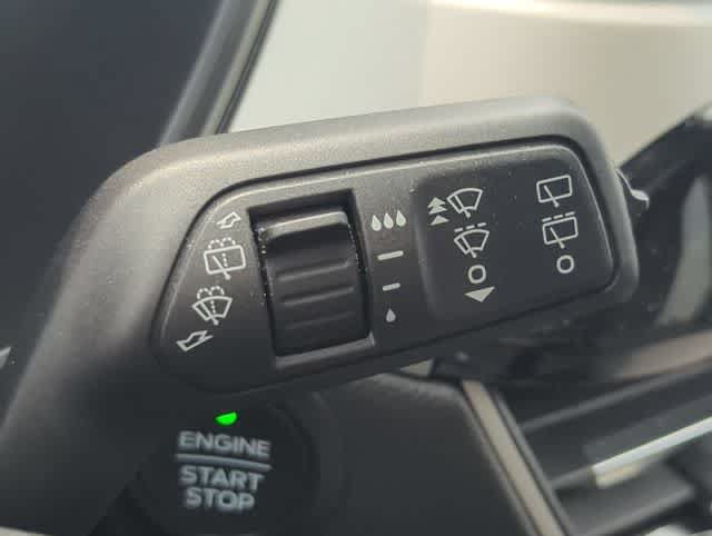 Used 2020 Ford Escape SE FWD image 27