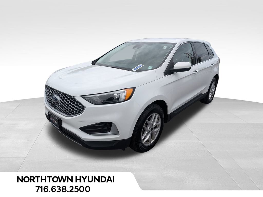 Used 2023 Ford Edge SEL image 3