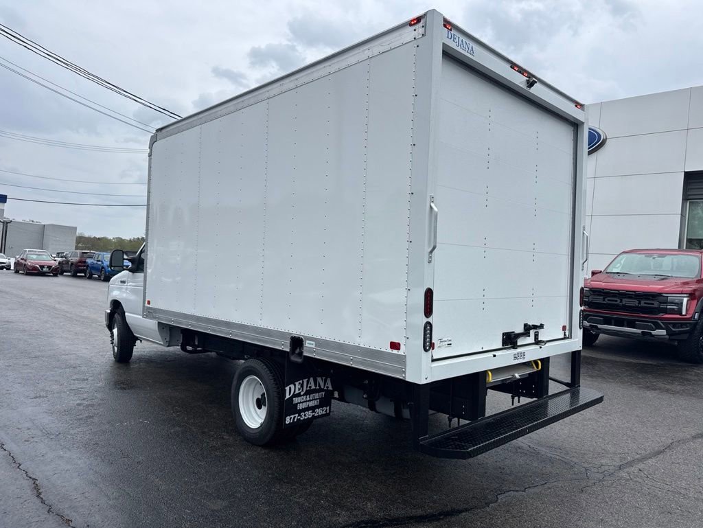 New 2027 Ford E-450 and Econoline 450 Super Duty RWD image 9