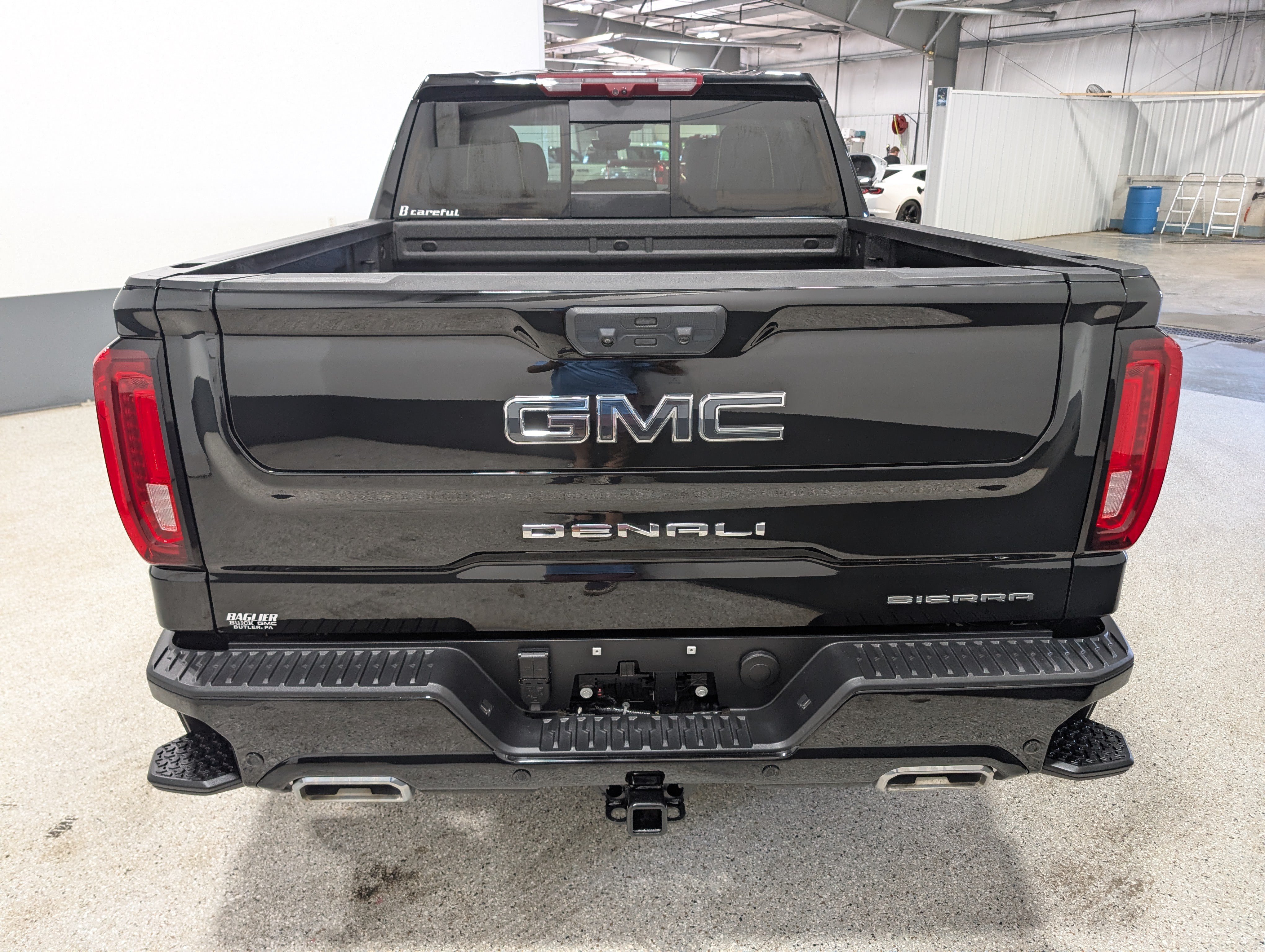 Used 2025 GMC Sierra 1500 Denali Ultimate AWD/4WD image 4