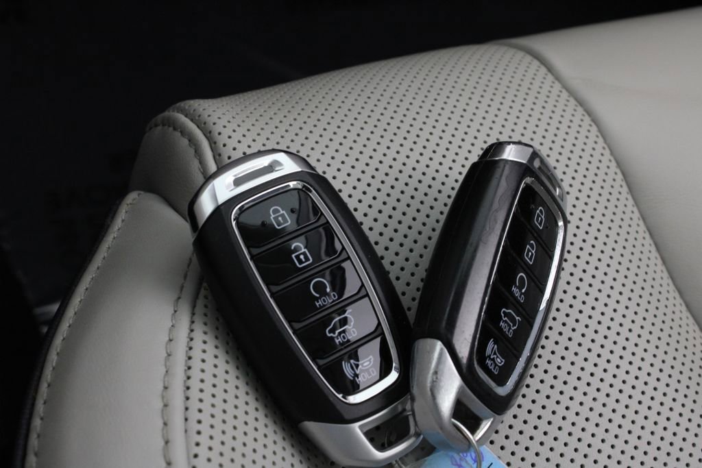 Used 2021 Hyundai Palisade Calligraphy image 34