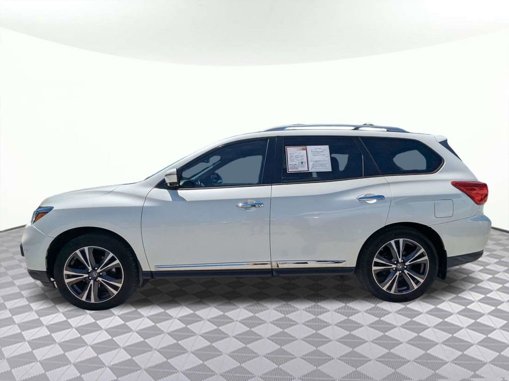 Used 2017 Nissan Pathfinder Platinum FWD image 6