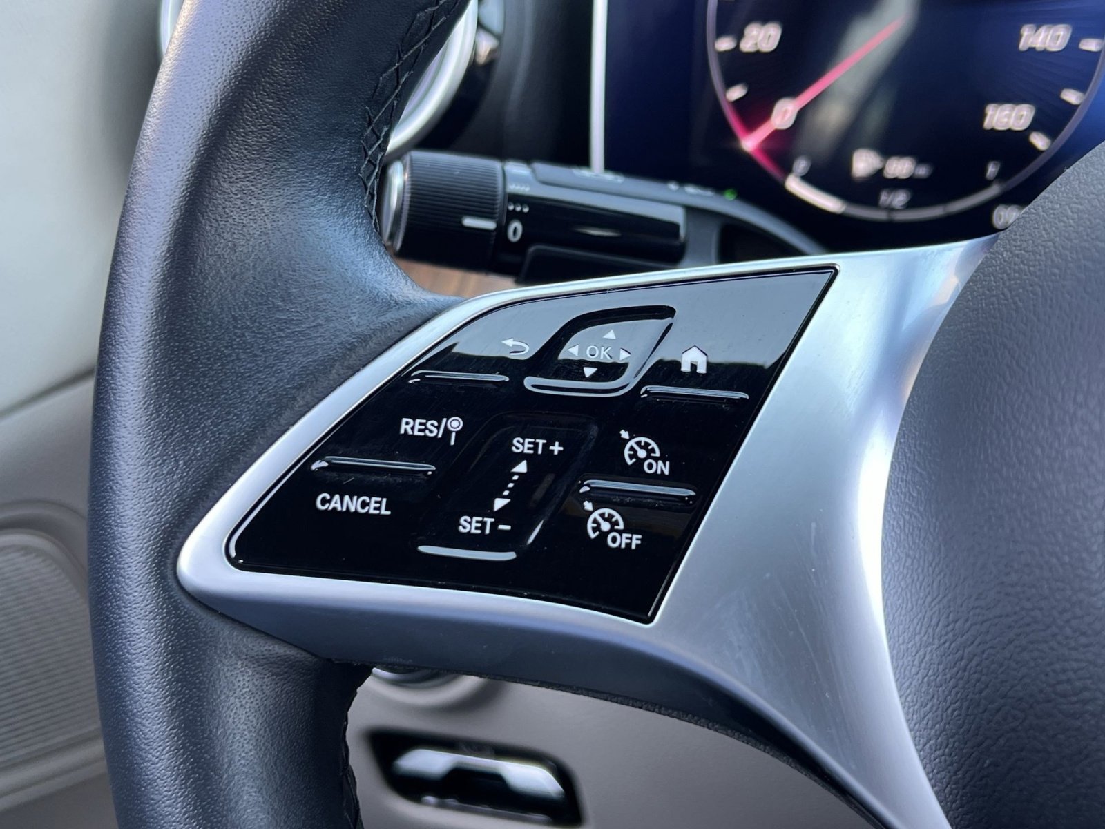 Certified 2024 Mercedes-Benz C 300 4MATIC Sedan image 30