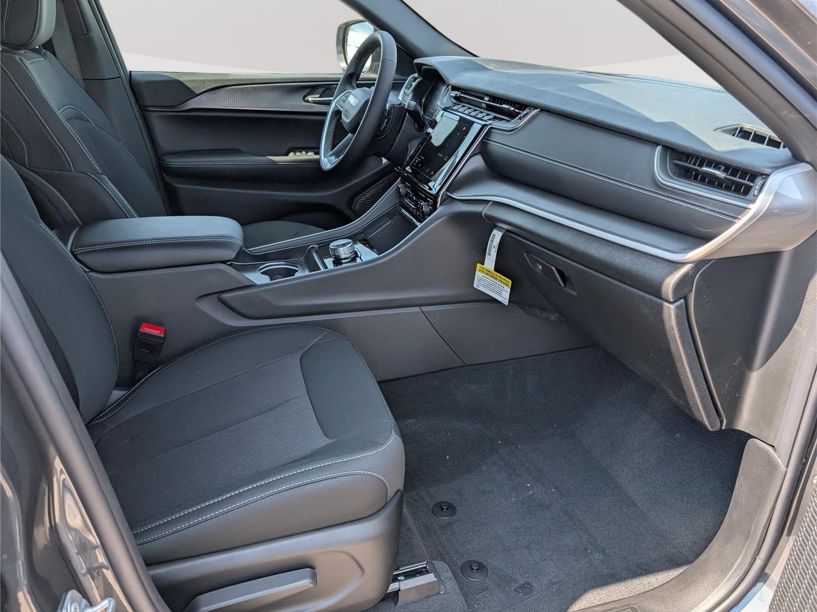New 2026 Jeep Grand Cherokee Laredo AWD/4WD image 6