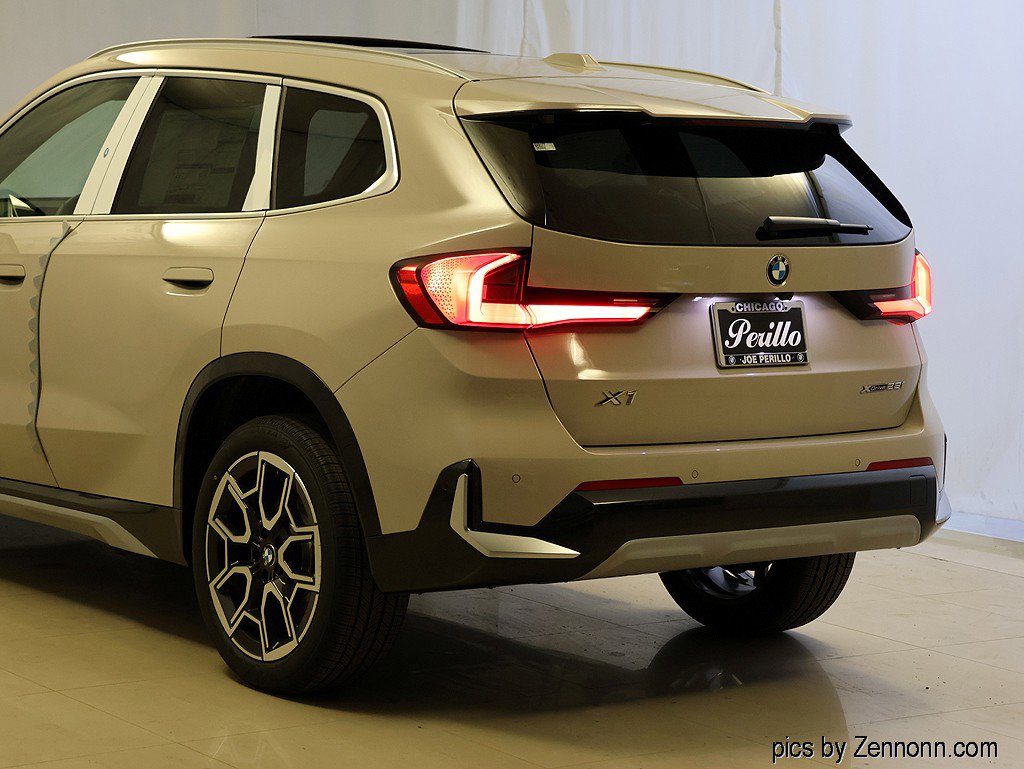 New 2026 BMW X1 xDrive28i w/ Convenience Package AWD/4WD image 8