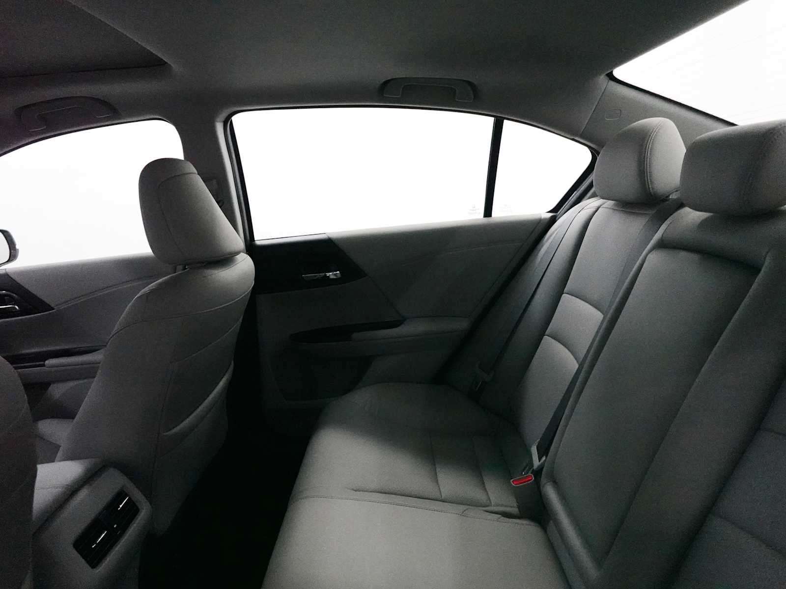 Certified 2017 Honda Accord EX-L image 27