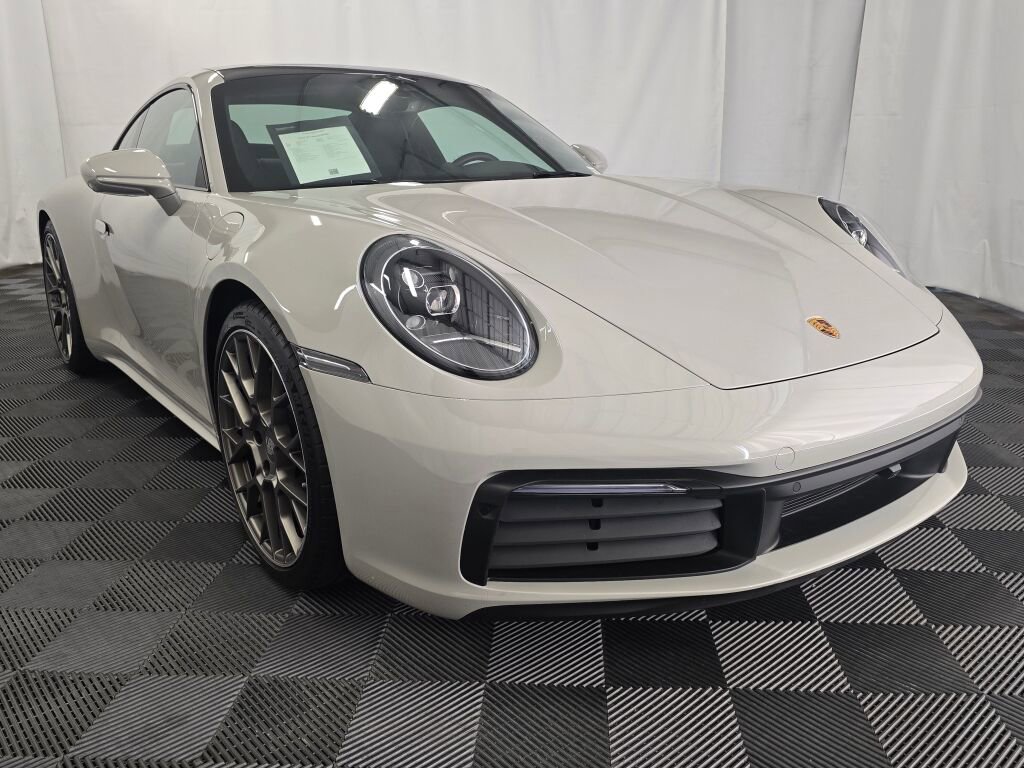 Certified 2022 Porsche 911 Carrera image 9