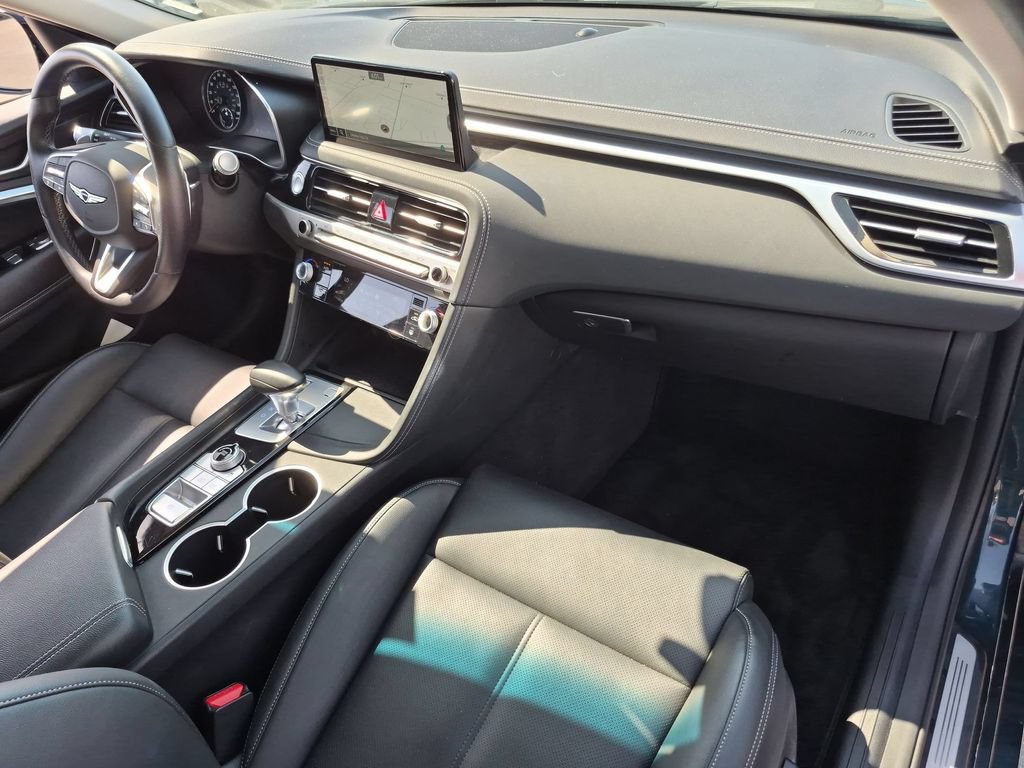 Used 2025 Genesis G70 2.5T RWD image 32