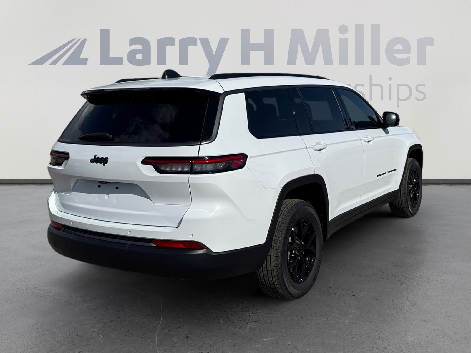 New 2026 Jeep Grand Cherokee L 2WD image 5
