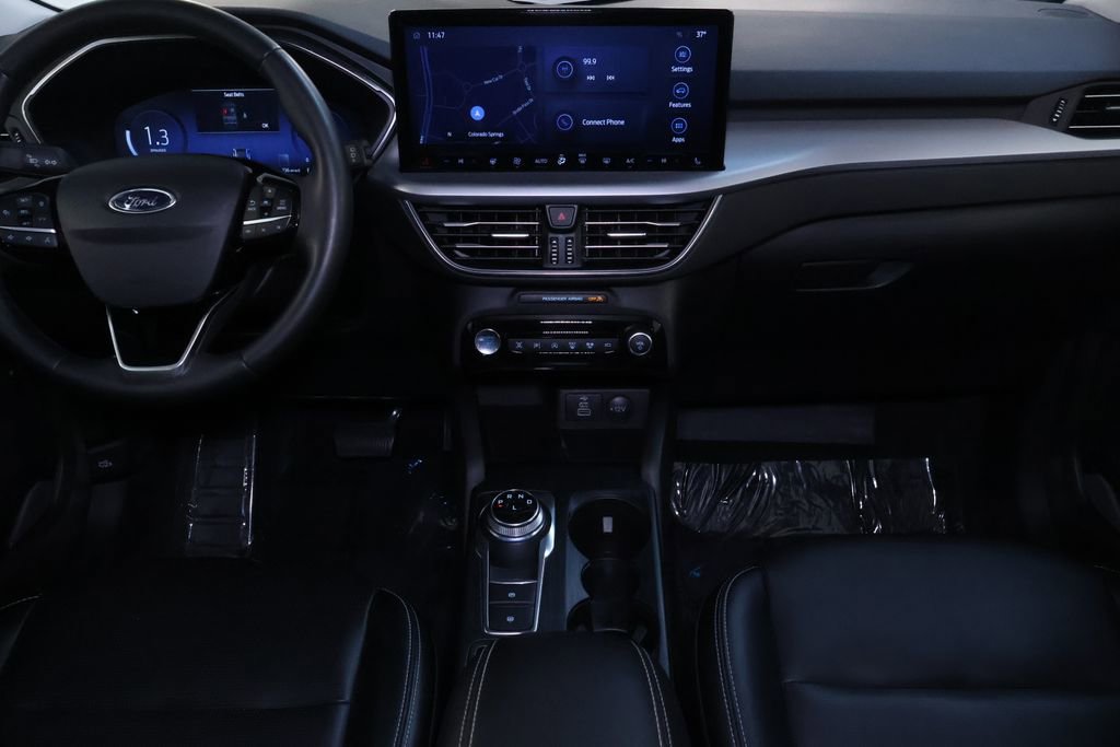 Used 2024 Ford Escape Platinum image 18