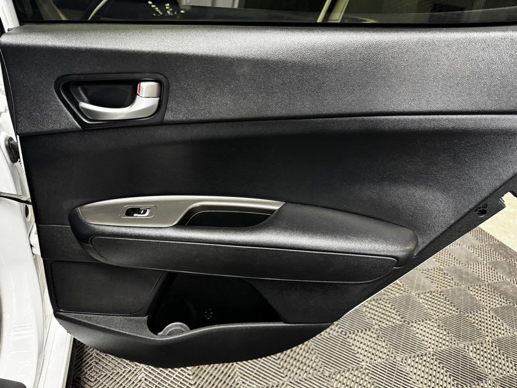 Used 2020 Kia Optima SE image 49