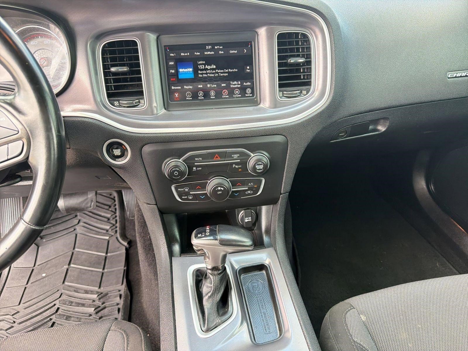 Used 2020 Dodge Charger SXT w/ Driver Convenience Group RWD image 24