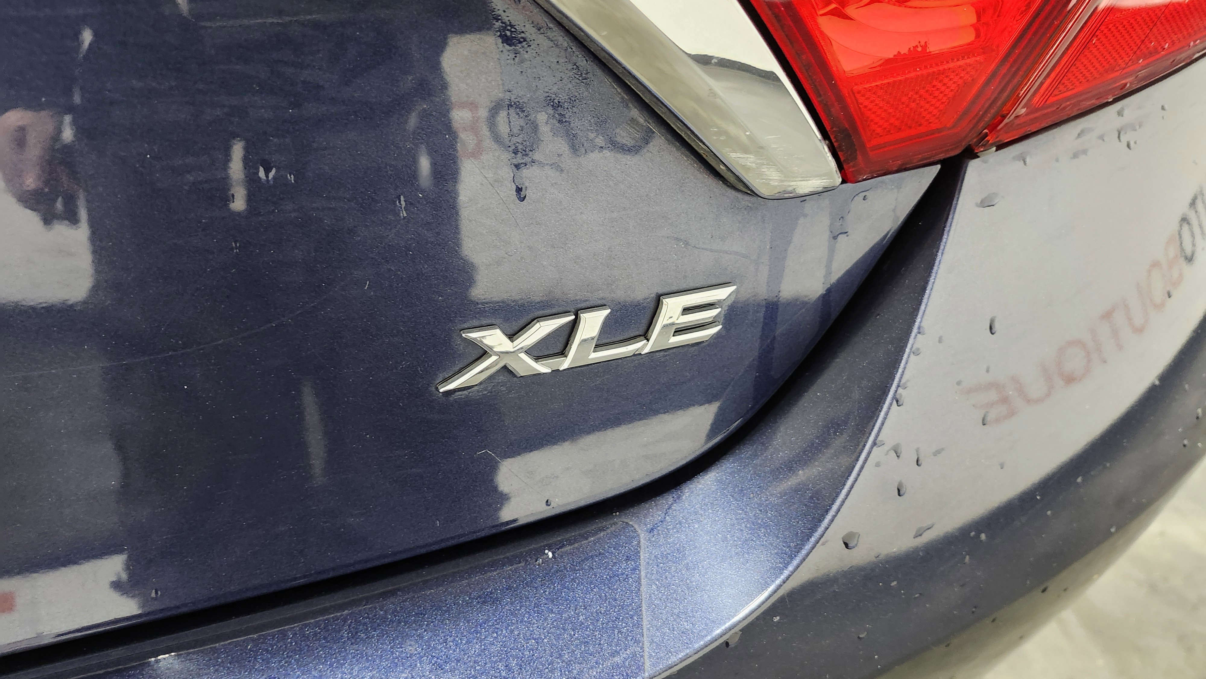 Used 2015 Toyota Camry XLE image 22