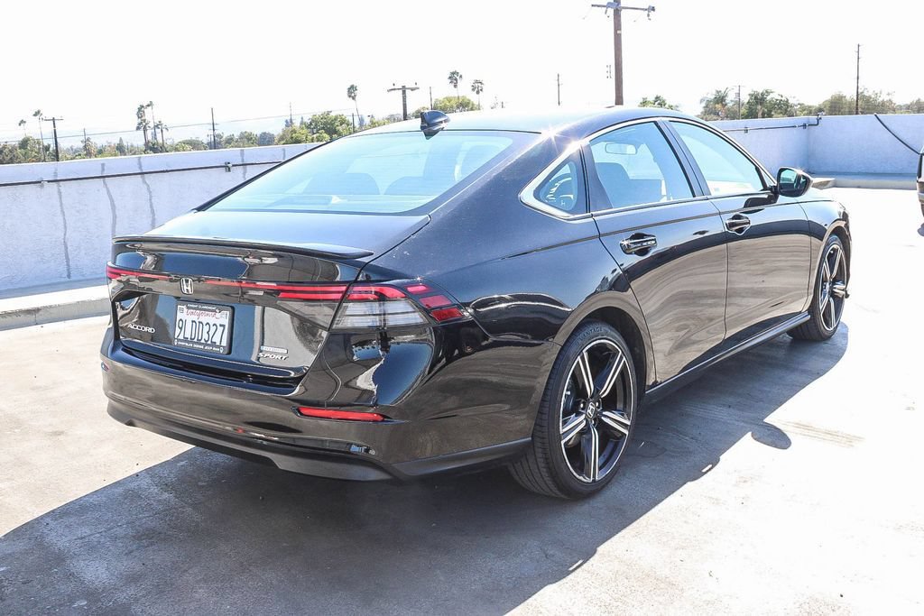 Used 2024 Honda Accord Sport image 9