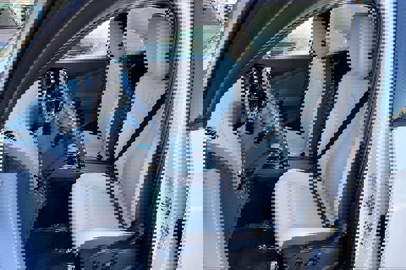 Used 2022 Volkswagen ID.4 Pro S image 8