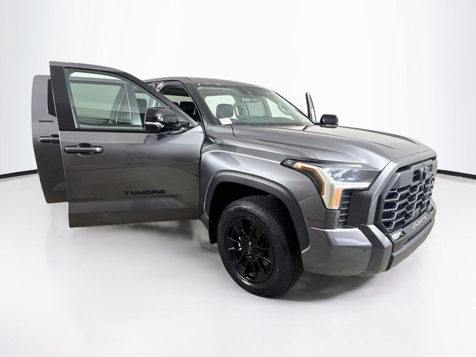 Used 2024 Toyota Tundra Limited w/ TRD Off-Road Package AWD/4WD image 40
