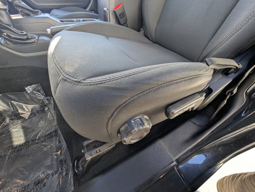 Used 2020 Jeep Gladiator Sport w/ Quick Order Package 24S image 16