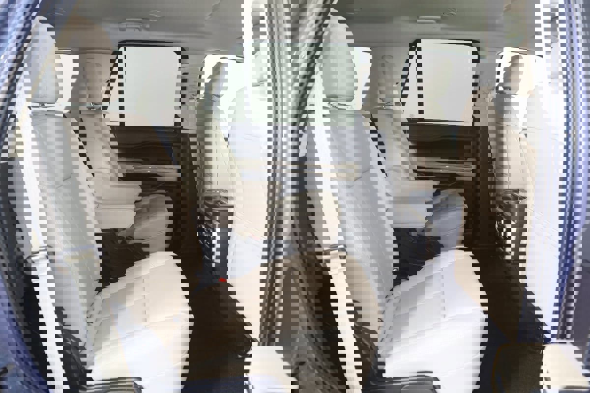 Used 2022 Ford Expedition XLT image 13